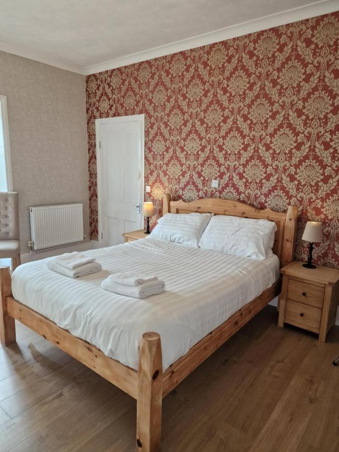 Broadway House Bed and Breakfast Laugharne Buitenkant foto