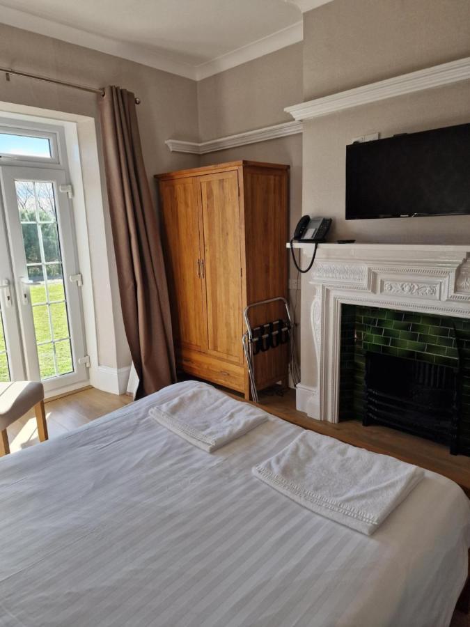 Broadway House Bed and Breakfast Laugharne Buitenkant foto
