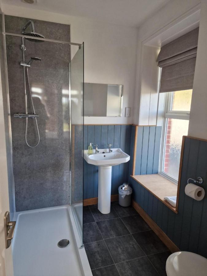 Broadway House Bed and Breakfast Laugharne Buitenkant foto