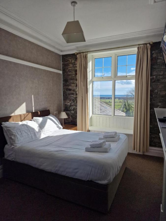 Broadway House Bed and Breakfast Laugharne Buitenkant foto