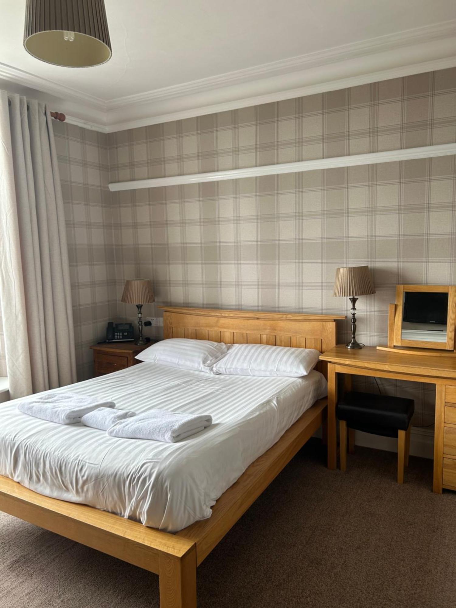 Broadway House Bed and Breakfast Laugharne Buitenkant foto
